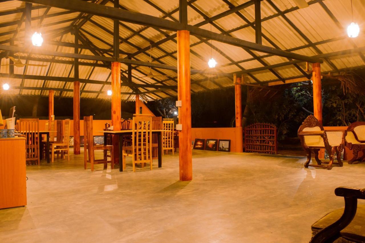 Sarada Beach Resort Yala ティッサマハーラーマ エクステリア 写真