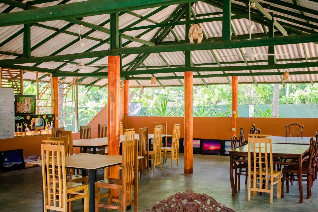 Sarada Beach Resort Yala ティッサマハーラーマ エクステリア 写真
