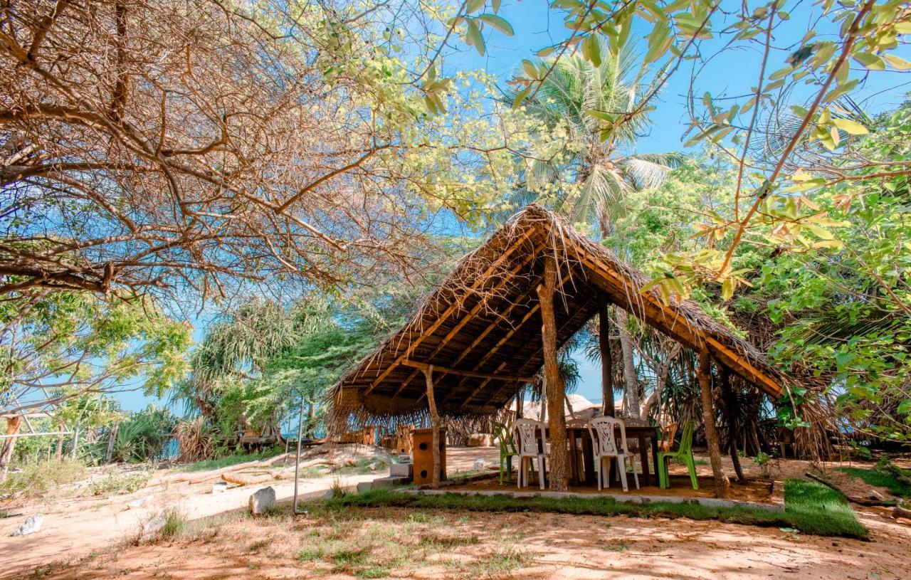 Sarada Beach Resort Yala ティッサマハーラーマ エクステリア 写真