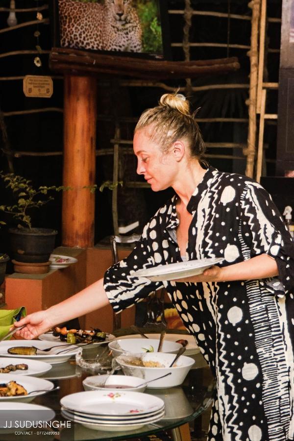 Sarada Beach Resort Yala ティッサマハーラーマ エクステリア 写真