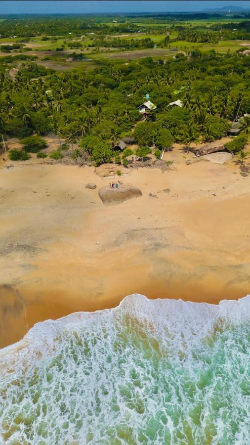 Sarada Beach Resort Yala ティッサマハーラーマ エクステリア 写真